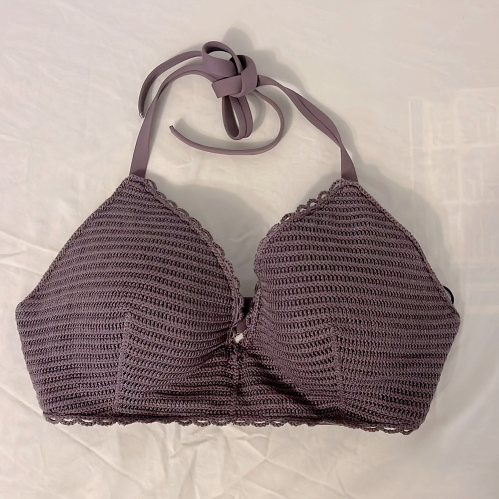 **Mix & Match** NWT Shade & Shore Bikini Top - Size 38D